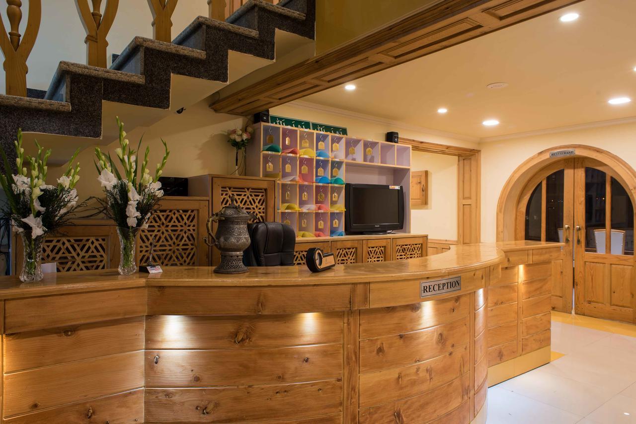 Sonāmarg Hotel Imperial Resorts מראה חיצוני תמונה