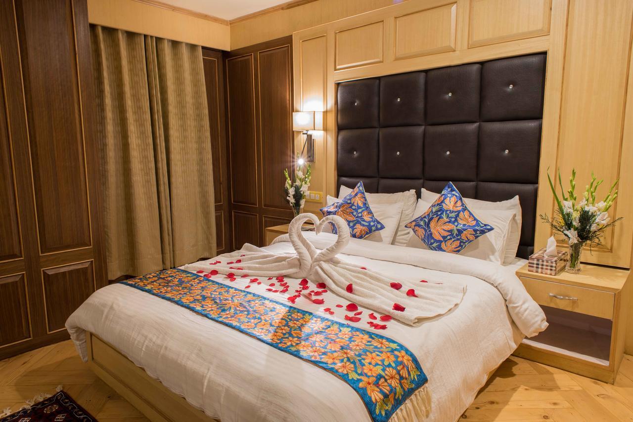 Sonāmarg Hotel Imperial Resorts מראה חיצוני תמונה
